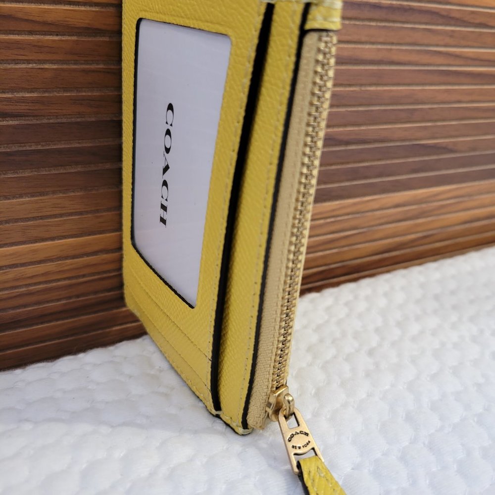 Coach ID Case - Picture 9 of 14